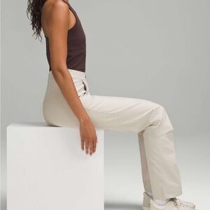 NWOT LULULEMON TEAM CANADA SEATED CARPENTER PANTS